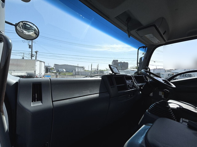 いすゞフォワードパッカー車（塵芥車）中型（4t）[写真35]