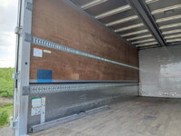 いすゞフォワードアルミウイング中型（4t）[写真13]