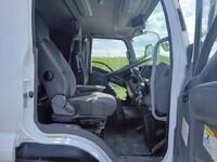 いすゞフォワードアルミウイング中型（4t）[写真17]