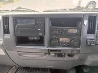 いすゞフォワードアルミウイング中型（4t）[写真22]