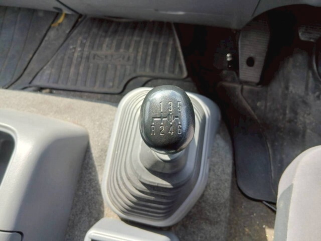 いすゞフォワードアルミウイング中型（4t）[写真22]