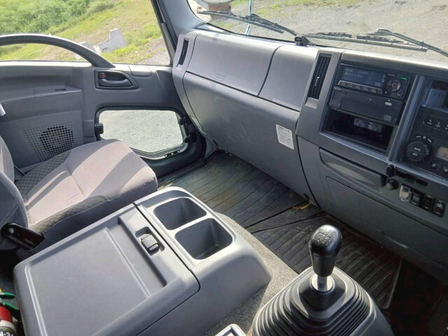 いすゞフォワードアルミウイング中型（4t）[写真25]