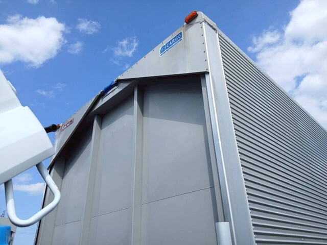 いすゞフォワードアルミウイング中型（4t）[写真29]