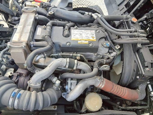 いすゞフォワードアルミウイング中型（4t）[写真31]