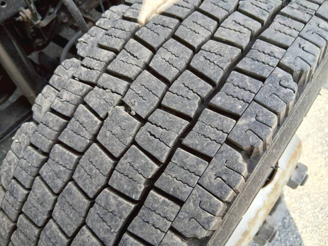 いすゞフォワードアルミウイング中型（4t）[写真39]