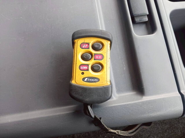 いすゞフォワードアルミウイング中型（4t）[写真40]