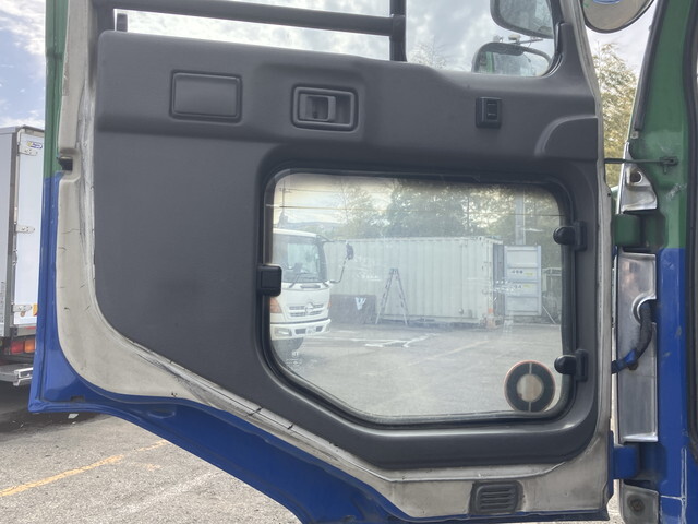 UDトラックスビッグサムセルフローダー大型（10t）[写真30]