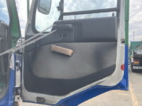 UDトラックスビッグサムセルフローダー大型（10t）[写真32]