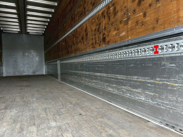 日野プロフィアアルミウイング大型（10t）[写真15]