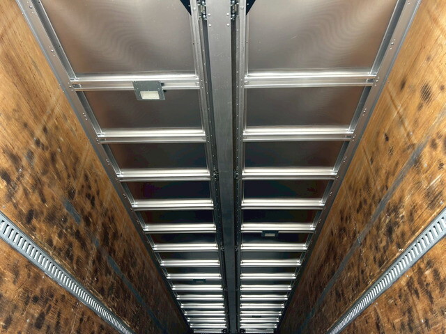 日野プロフィアアルミウイング大型（10t）[写真16]