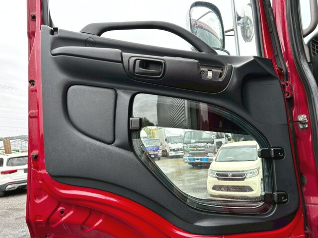 日野プロフィアアルミウイング大型（10t）[写真20]