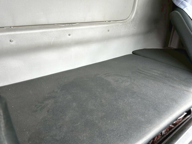 日野プロフィアアルミウイング大型（10t）[写真24]