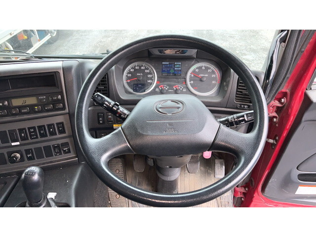 日野プロフィアアルミウイング大型（10t）[写真27]