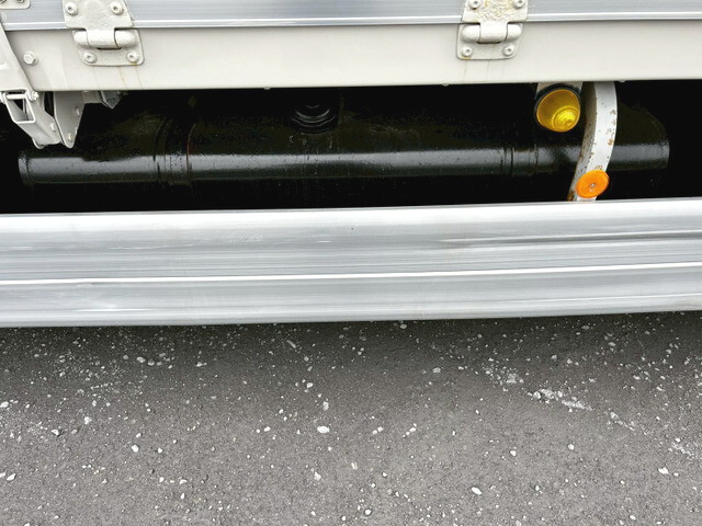 日野プロフィアアルミウイング大型（10t）[写真35]