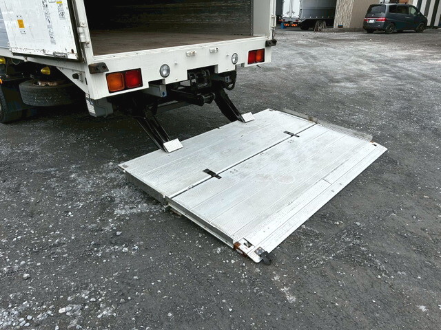 日野プロフィアアルミウイング大型（10t）[写真08]