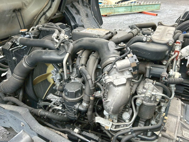 いすゞフォワードアルミウイング中型（4t）[写真28]