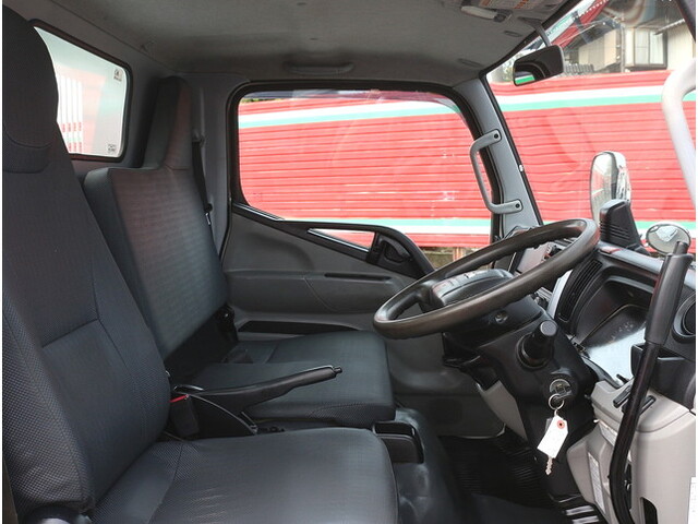 三菱ふそうキャンターダンプ小型（2t・3t）[写真20]