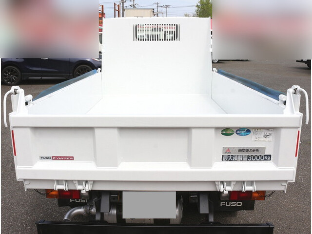 三菱ふそうキャンターダンプ小型（2t・3t）[写真06]