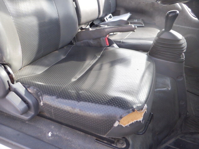 いすゞエルフダンプ小型（2t・3t）[写真33]