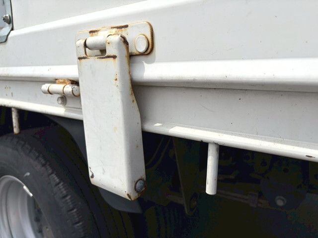 日野デュトロ平ボディ小型（2t・3t）[写真20]