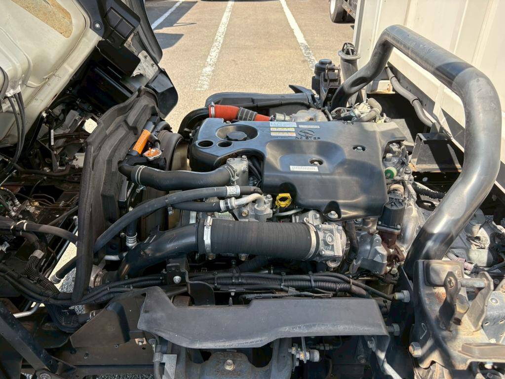 いすゞエルフアルミウイング小型（2t・3t）[写真16]