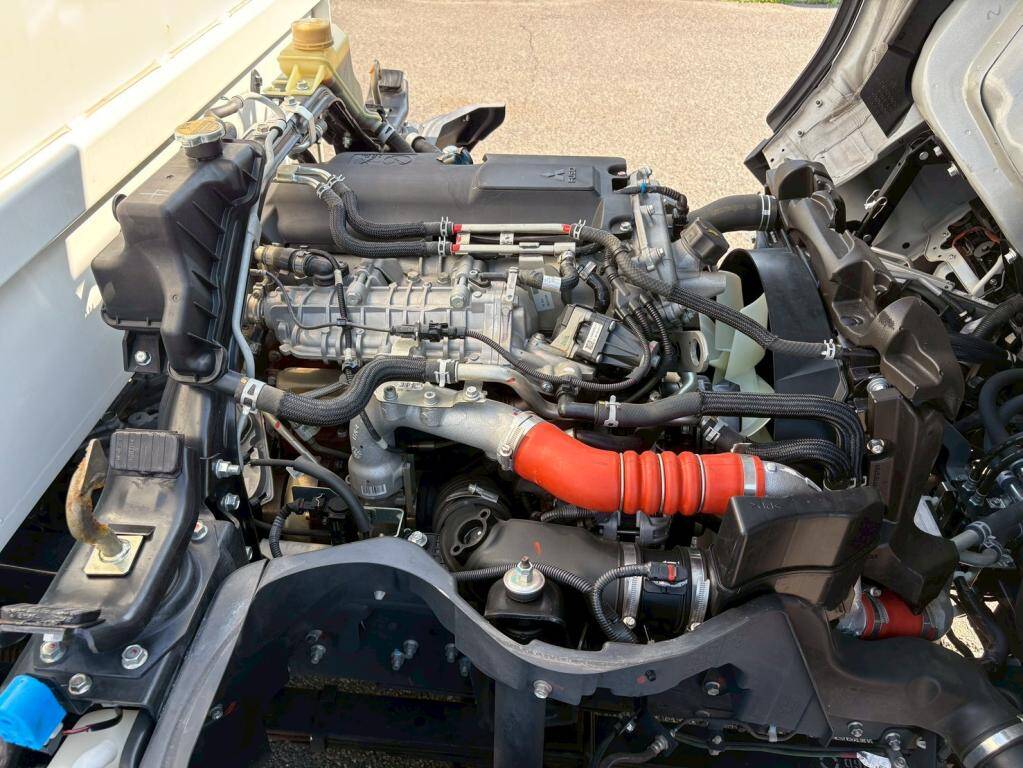 三菱ふそうキャンターダンプ小型（2t・3t）[写真18]