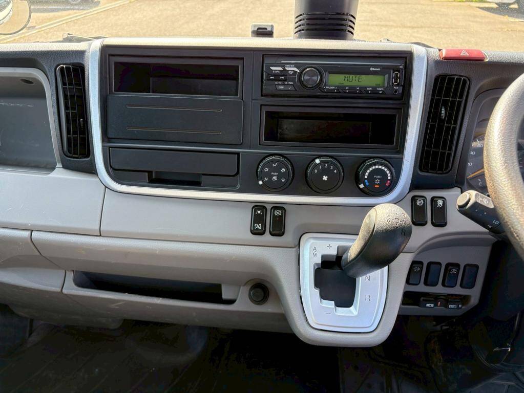 三菱ふそうキャンターダンプ小型（2t・3t）[写真21]