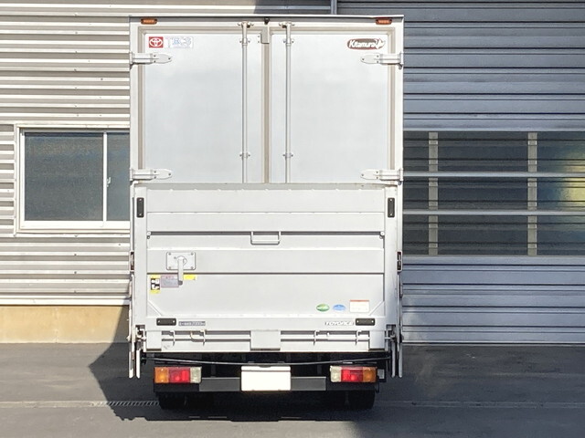 トヨタトヨエースアルミバン小型（2t・3t）[写真02]