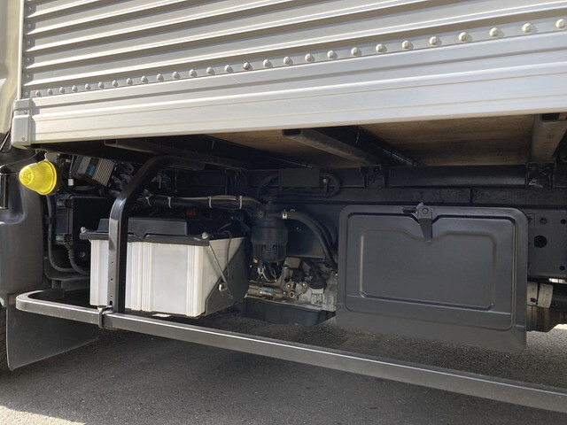 トヨタトヨエースアルミバン小型（2t・3t）[写真08]