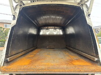 三菱ふそうファイターパッカー車（塵芥車）増トン（6t・8t）[写真16]