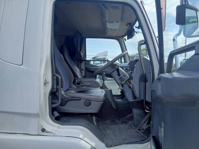 三菱ふそうファイター冷凍車（冷蔵車）中型（4t）[写真19]