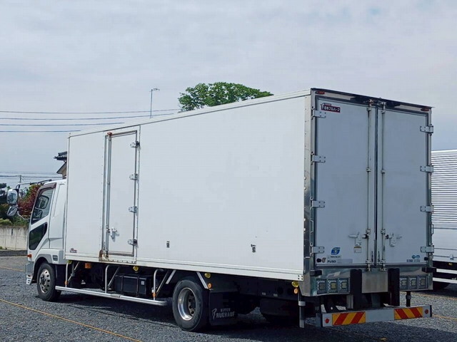 三菱ふそうファイター冷凍車（冷蔵車）中型（4t）[写真02]