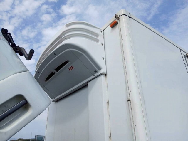 三菱ふそうファイター冷凍車（冷蔵車）中型（4t）[写真30]