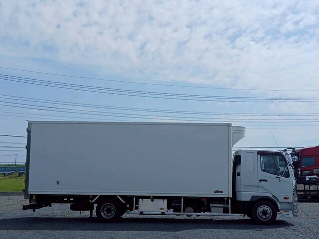 三菱ふそうファイター冷凍車（冷蔵車）中型（4t）[写真06]