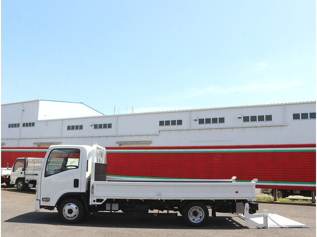 いすゞエルフ平ボディ小型（2t・3t）[写真11]