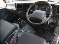 いすゞエルフ平ボディ小型（2t・3t）[写真19]