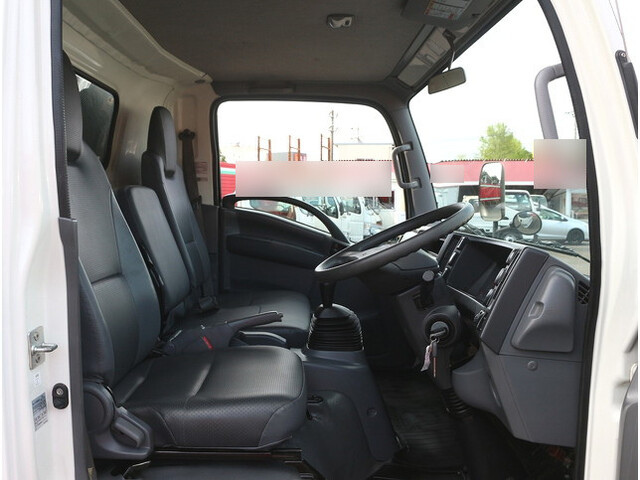 いすゞエルフ平ボディ小型（2t・3t）[写真19]