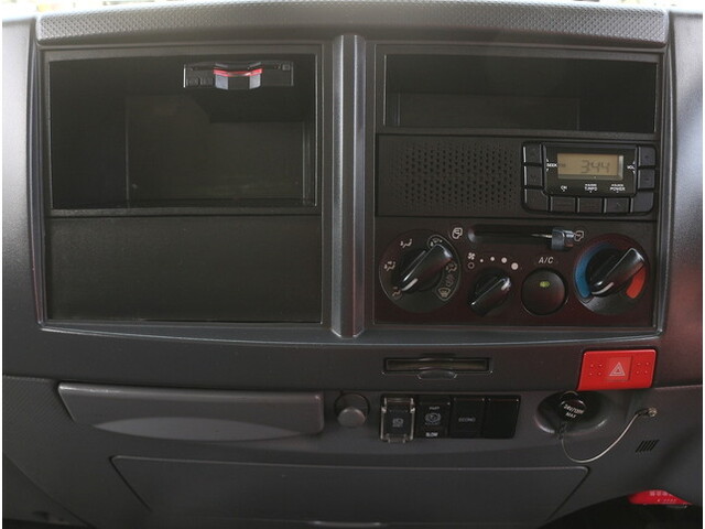 いすゞエルフ平ボディ小型（2t・3t）[写真25]