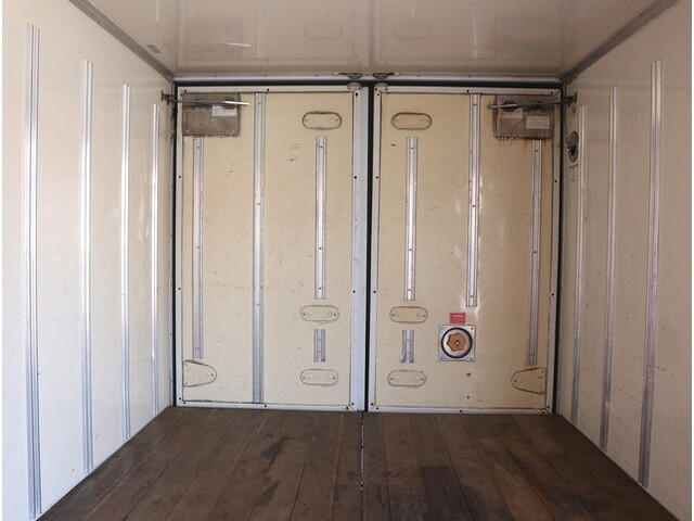 いすゞエルフ冷凍車（冷蔵車）小型（2t・3t）[写真19]