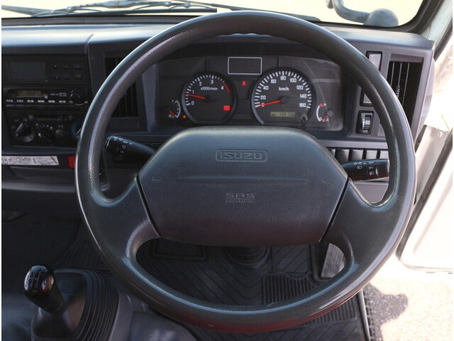 いすゞエルフ冷凍車（冷蔵車）小型（2t・3t）[写真26]