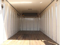 いすゞエルフ冷凍車（冷蔵車）小型（2t・3t）[写真10]