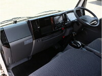 いすゞエルフダブルキャブ（Wキャブ）小型（2t・3t）[写真20]