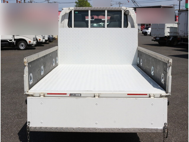 いすゞエルフダブルキャブ（Wキャブ）小型（2t・3t）[写真08]