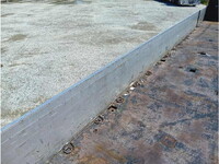 三菱ふそうスーパーグレート平ボディ大型（10t）[写真11]