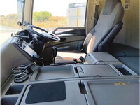 三菱ふそうスーパーグレート平ボディ大型（10t）[写真30]