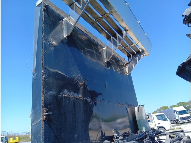 三菱ふそうスーパーグレート平ボディ大型（10t）[写真39]