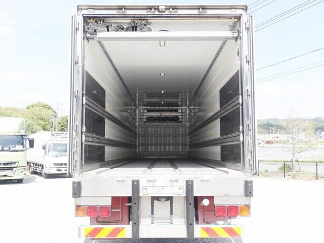 いすゞギガ冷凍車（冷蔵車）大型（10t）[写真10]