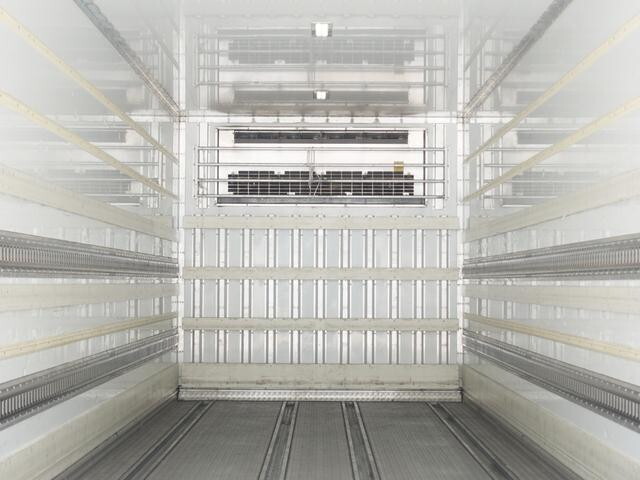 いすゞギガ冷凍車（冷蔵車）大型（10t）[写真13]