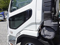 三菱ふそうファイターアルミウイング増トン（6t・8t）[写真13]