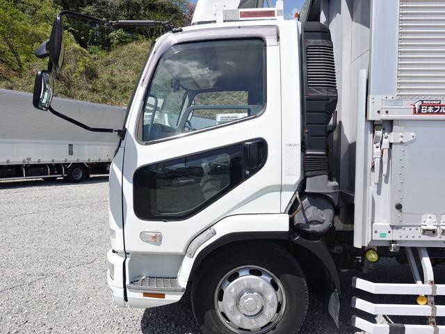 三菱ふそうファイターアルミウイング増トン（6t・8t）[写真13]